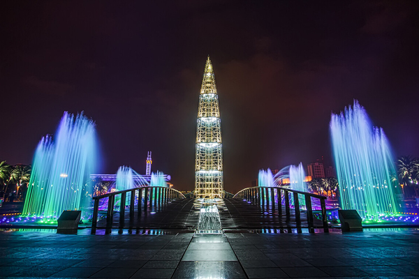 世紀(jì)廣場(chǎng) Century plaza